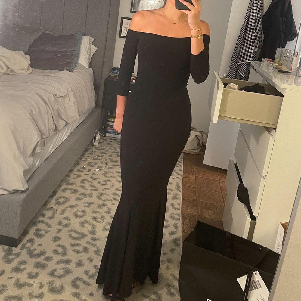 Norma Kamali Black Off-Shoulder Mermaid Gown
